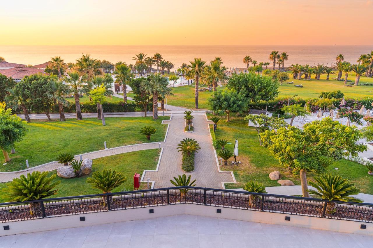 Grand Palladium Sicilia & Resort 5*